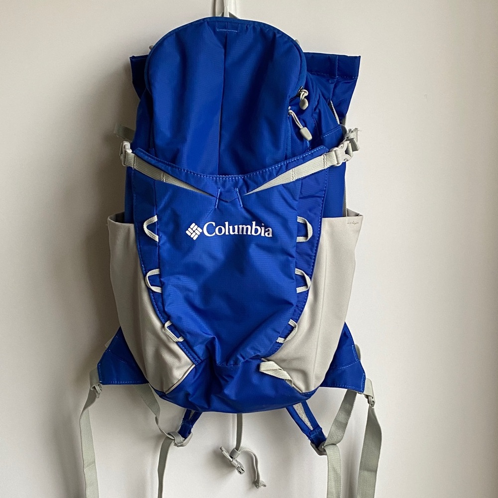 Columbia Shadow Falls Hydration Back Pack Hiking … - image 1